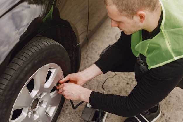 What to Know About Seasonal Tires